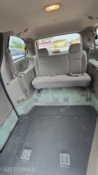 2003 Dodge Grand Caravan Sport Minivan 119.3" WB - miniatura 26