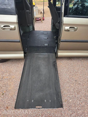 2003 Dodge Grand Caravan Sport Minivan 119.3" WB - miniatura 50