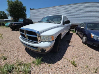 2003 Dodge Ram 1500 ST Crew Cab Medium Bed