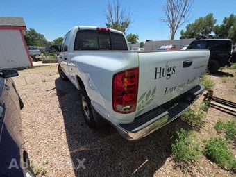 2003 Dodge Ram 1500 ST Crew Cab Medium Bed – miniatura 2