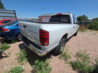 2003 Dodge Ram 1500 ST Crew Cab Medium Bed – miniatura 3