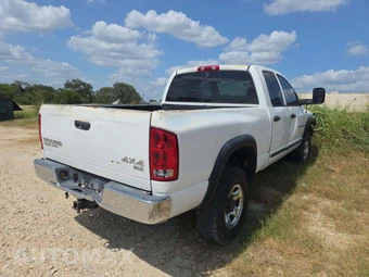 2003 Dodge Ram 2500 SLT Crew Cab Medium Bed - miniatura 3