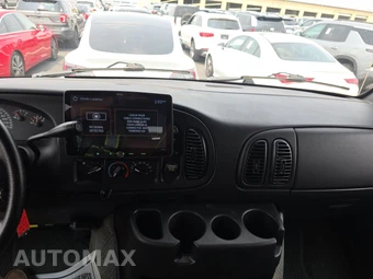 2003 Dodge Ram Cargo Van 1500 109.3" WB – miniatura 11