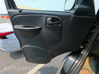 2003 Dodge Ram Cargo Van 1500 109.3" WB – miniatura 9