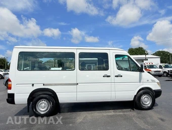 2003 Dodge Sprinter 2500 Wagon High Roof 140.0" WB - miniatura 4