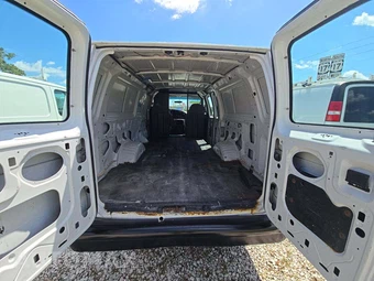 2003 Ford E-250 Commercial Cargo Van 138.0" WB - miniatura 14
