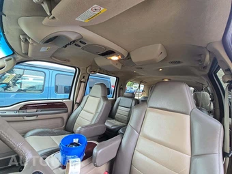 2003 Ford Excursion Eddie Bauer - miniatura 11