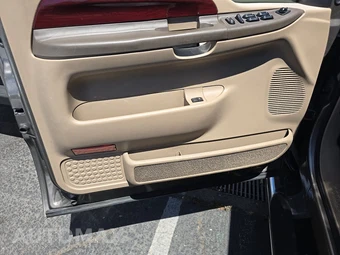 2003 Ford Excursion Limited - miniatura 9