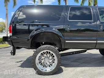 2003 Ford Excursion Limited - miniatura 23