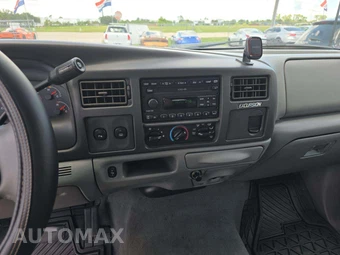 2003 Ford Excursion XLT - miniatura 10
