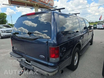 2003 Ford Excursion XLT - miniatura 3