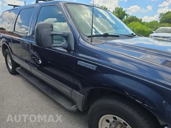 2003 Ford Excursion XLT - miniatura 4