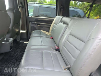 2003 Ford Excursion XLT – miniatura 13