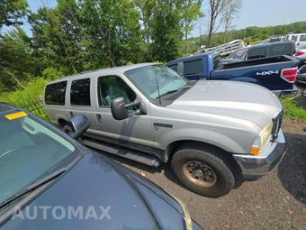 2003 Ford Excursion XLT – miniatura 4