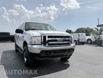 2003 Ford Excursion XLT - miniatura 3
