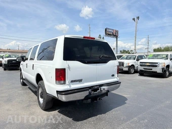 2003 Ford Excursion XLT - miniatura 7