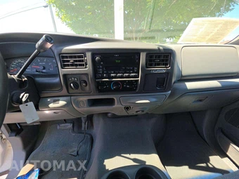 2003 Ford Excursion XLT Premium - miniatura 10