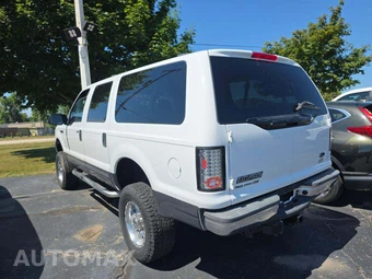 2003 Ford Excursion XLT Premium - miniatura 2