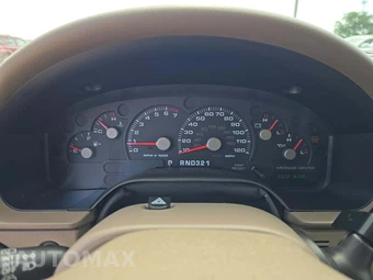 2003 Ford Explorer Eddie Bauer - miniatura 6