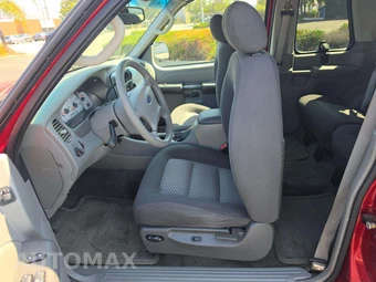2003 Ford Explorer Sport XLT - miniatura 3