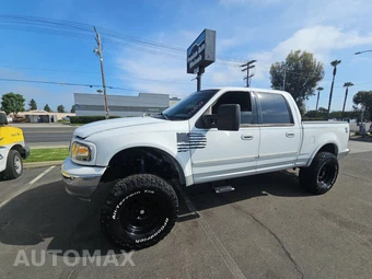 2003 Ford F-150 Lariat Crew Cab Short Bed