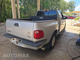 2003 Ford F-150 XL Extended Cab Medium Bed w/Rear Doors - miniatura 3
