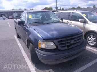 2003 Ford F-150 XL Regular Cab Short Bed - miniatura 2