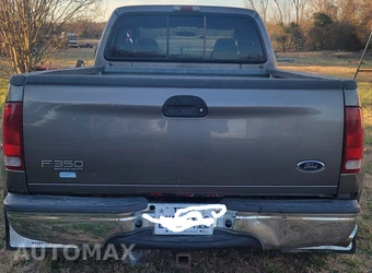 2003 Ford F-350 Crew Cab DRW - miniatura 2