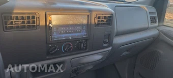 2003 Ford F-350 Crew Cab DRW - miniatura 7