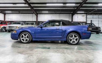 2003 Ford Mustang - miniatura 23