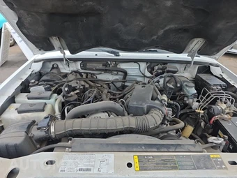 2003 Ford Ranger XL Regular Cab Medium Bed - miniatura 18