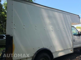 2003 Ford Super Duty E-350 Cutaway – miniatura 30