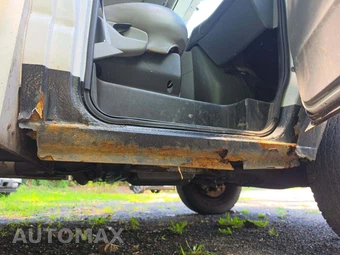 2003 Ford Super Duty E-350 Cutaway – miniatura 31