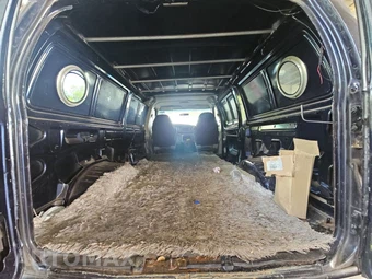 2003 Ford Super Duty E-350 Recreational Van 138.0" WB - miniatura 15