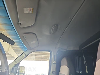 2003 Ford Super Duty E-350 Recreational Van 138.0" WB - miniatura 17
