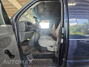 2003 Ford Super Duty E-350 Recreational Van 138.0" WB - miniatura 7