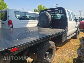 2003 Ford Super Duty F-350 Cab Chassis XL Extended Cab w/Rear Doors - miniatura 3
