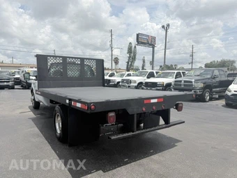 2003 Ford Super Duty F-350 Cab Chassis XL Regular Cab DRW - miniatura 7