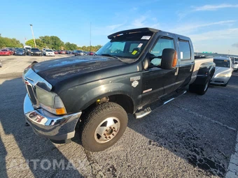 2003 Ford Super Duty F-350 Lariat Crew Cab Long Bed DRW