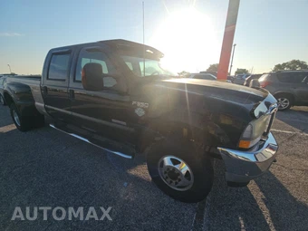 2003 Ford Super Duty F-350 Lariat Crew Cab Long Bed DRW - miniatura 3