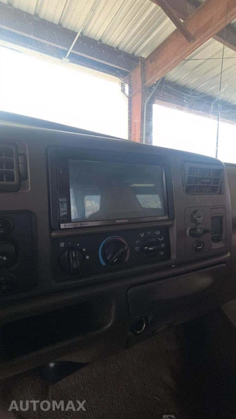 2003 Ford Super Duty F-350 XLT Crew Cab Medium Bed DRW – miniatura 24