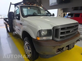 2003 Ford Super Duty F-450 Cab Chassis XL Regular Cab DRW - miniatura 3