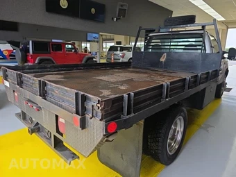 2003 Ford Super Duty F-450 Cab Chassis XL Regular Cab DRW - miniatura 4