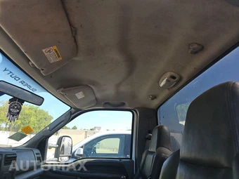 2003 Ford Super Duty F-550 Cab Chassis XL Regular Cab DRW – miniatura 13