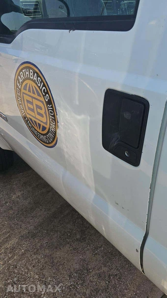 2003 Ford Super Duty F-550 Cab Chassis XL Regular Cab DRW – miniatura 20