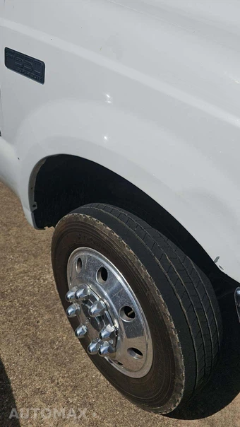2003 Ford Super Duty F-550 Cab Chassis XL Regular Cab DRW – miniatura 22