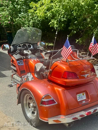 2003 Honda Gold Wing - miniatura 4