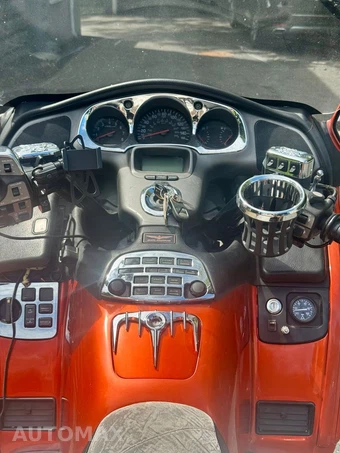 2003 Honda Gold Wing - miniatura 5