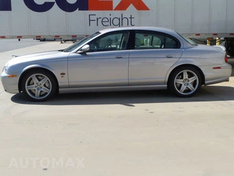 2003 Jaguar S-TYPE R - miniatura 2