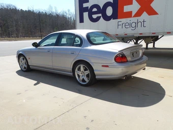 2003 Jaguar S-TYPE R - miniatura 3